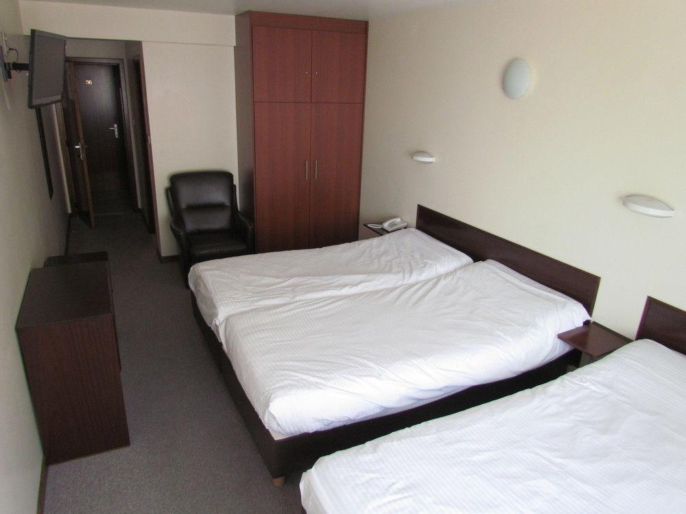 Hotel Uilenspiegel Nieuwpoort Exteriör bild